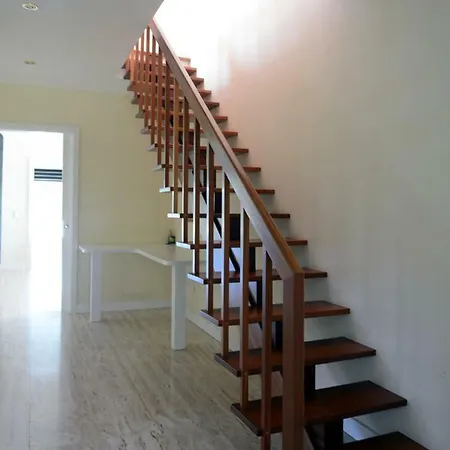 Semesterbostad Vieira *