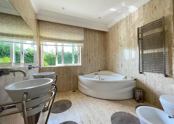 Nyaraló Vieira Alvarães